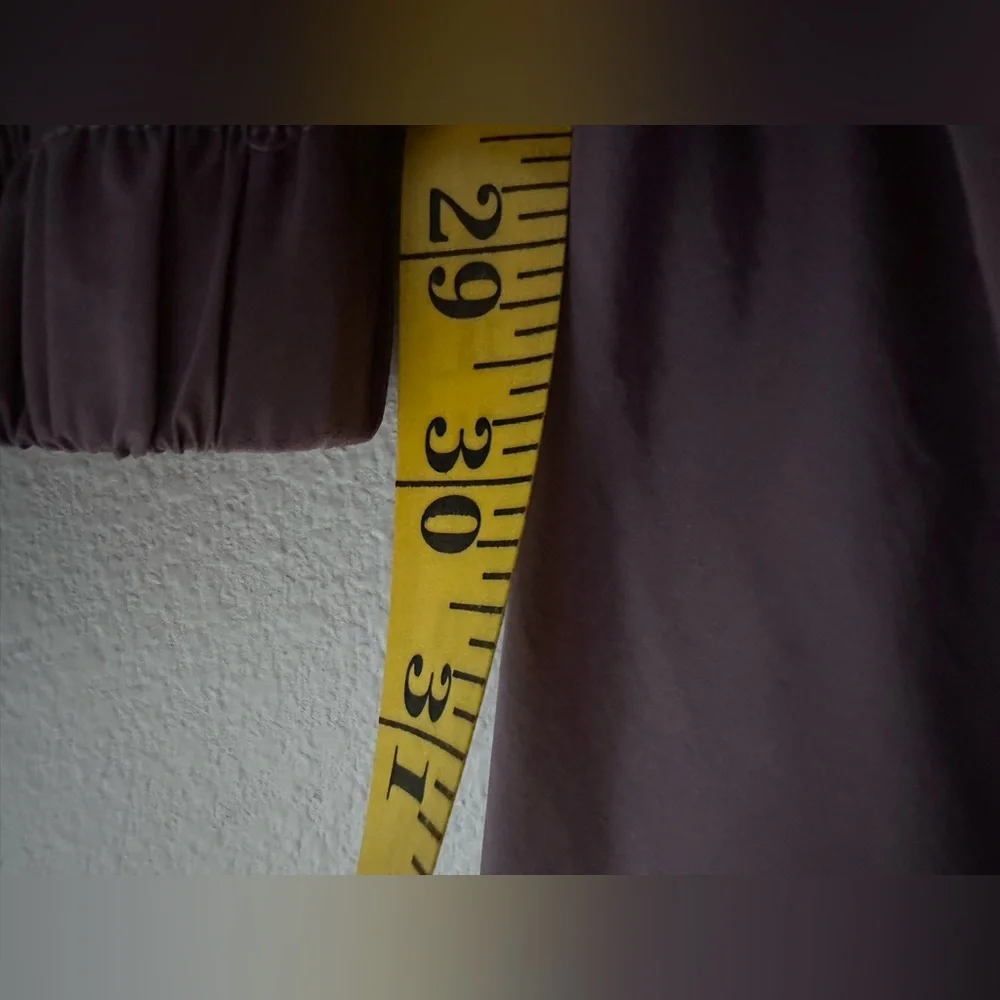 Fabletics Lightweight Cargo Joggers - Picture 5 of 5